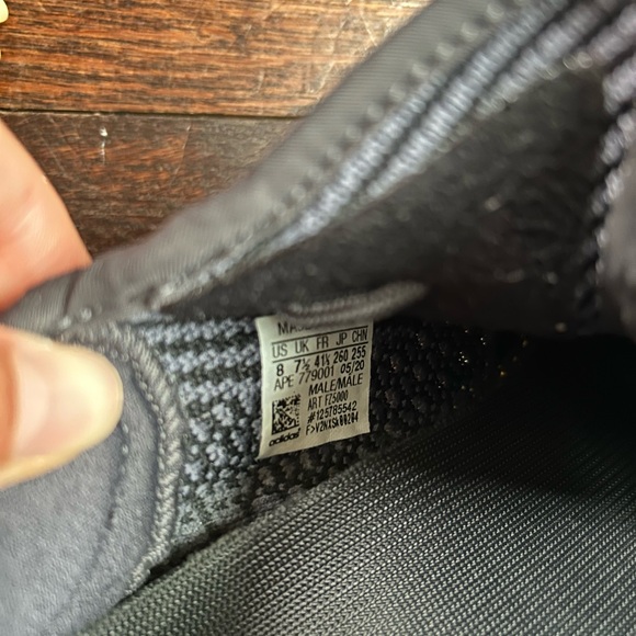Yeezy Adidas Shoes - Picture 3 of 7